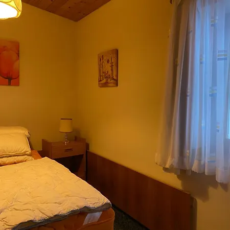 Apartment Cozy Ans Spacious With Scenic Views